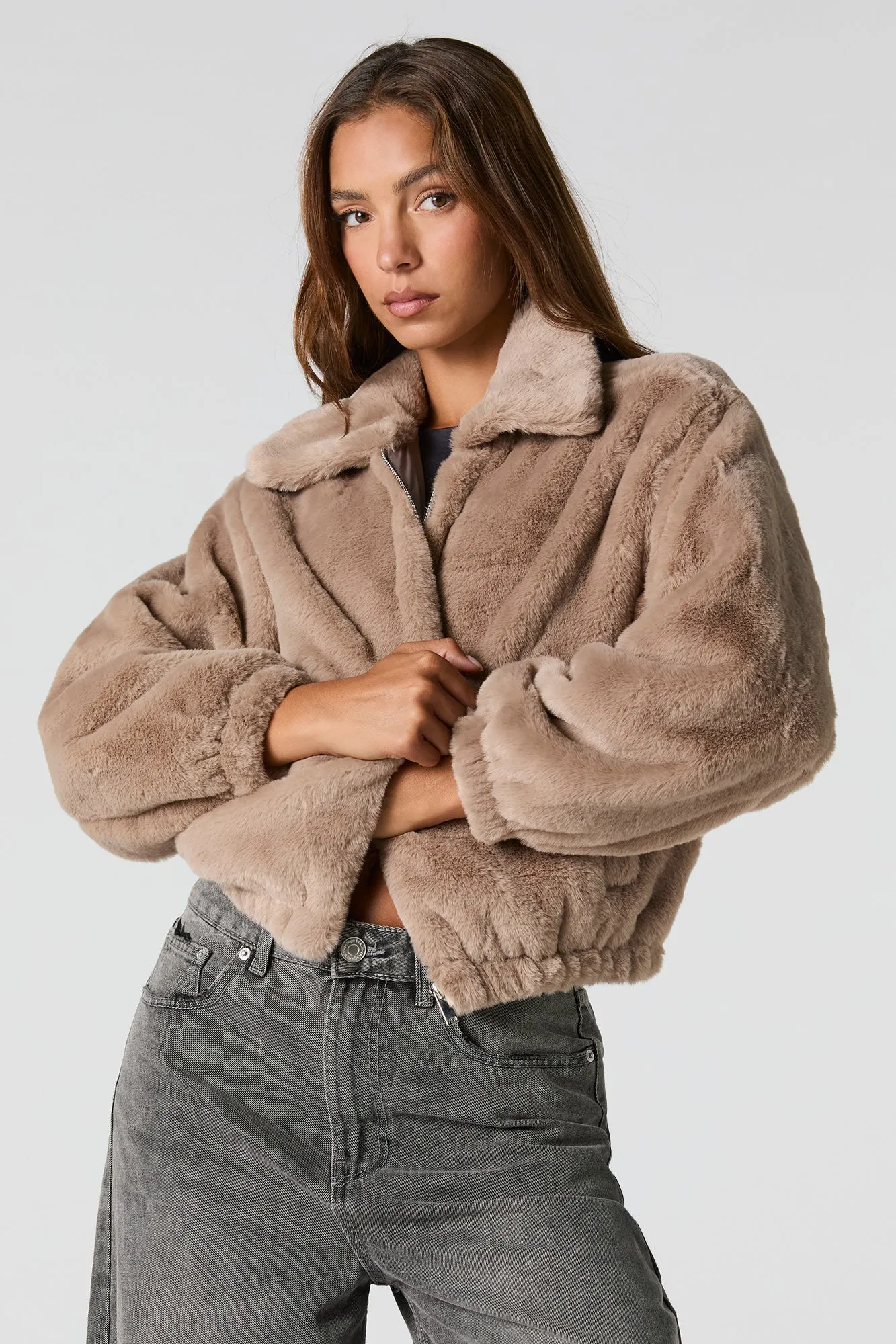 Blouson aviateur en peluche avec col sold by Urban Planet