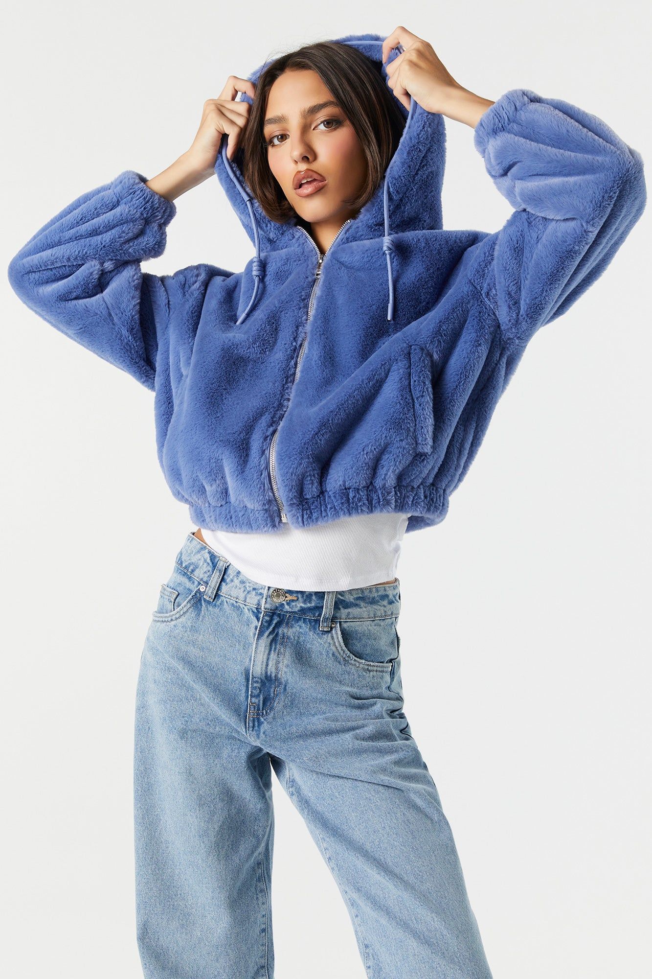 Blouson aviateur en fausse fourrure sold by Urban Planet