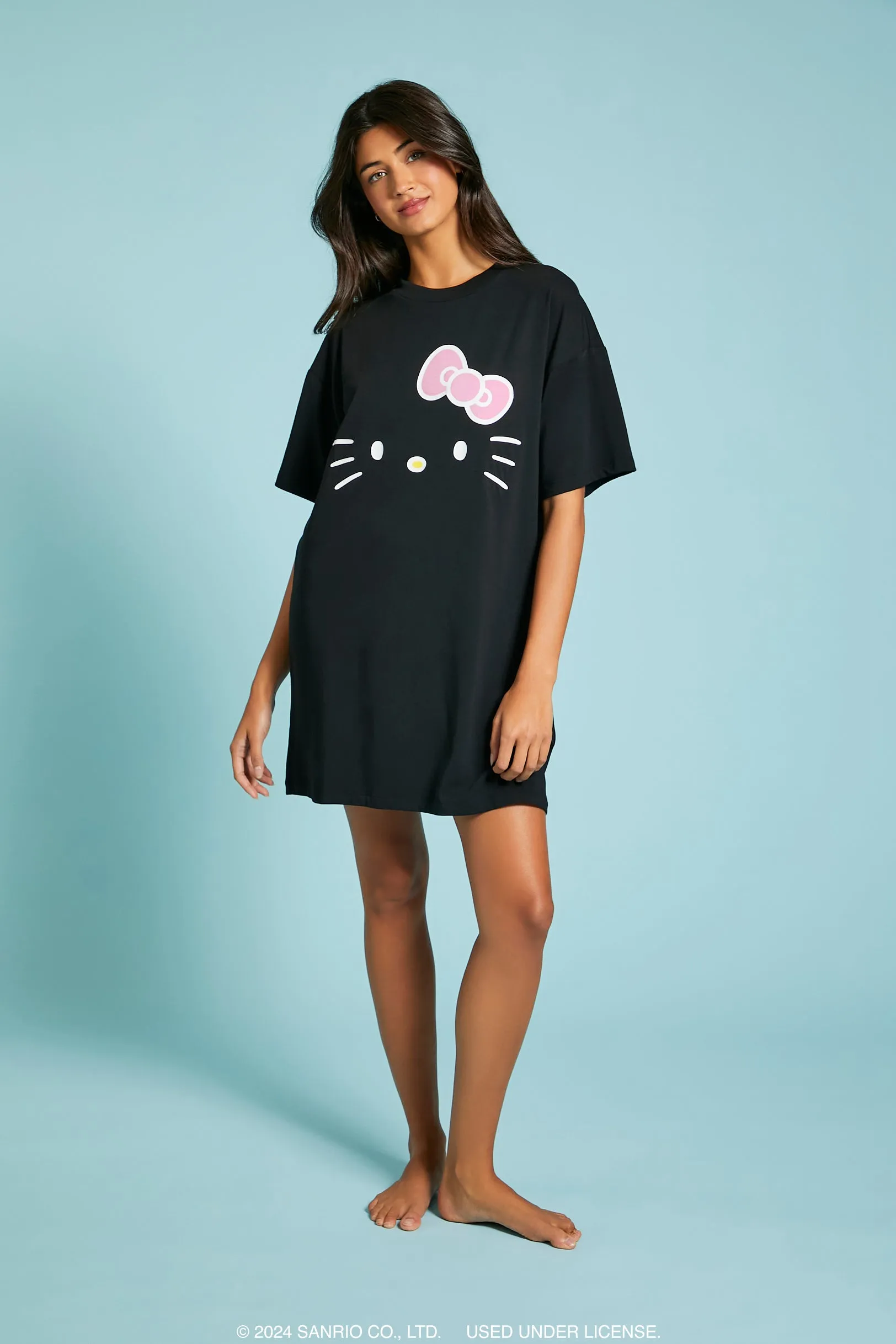 Robe de nuit à imprimé Hello Kitty sold by Urban Planet product image thumbnail 3