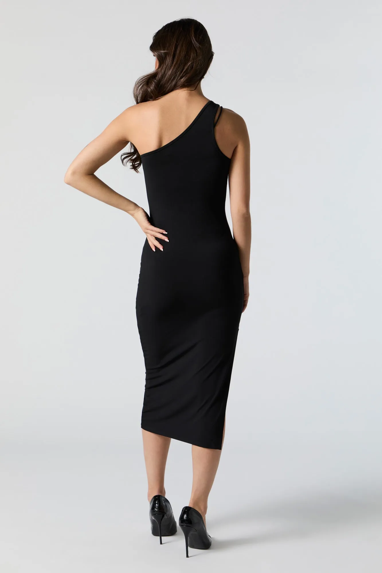 Robe midi moulante à épaule unique sold by Urban Planet product image thumbnail 3