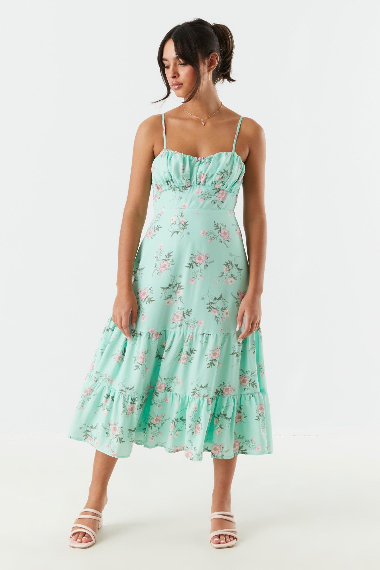 Robe-midi-volantée-fleurie-vert-avec-fente sold by Urban Planet product image thumbnail 3