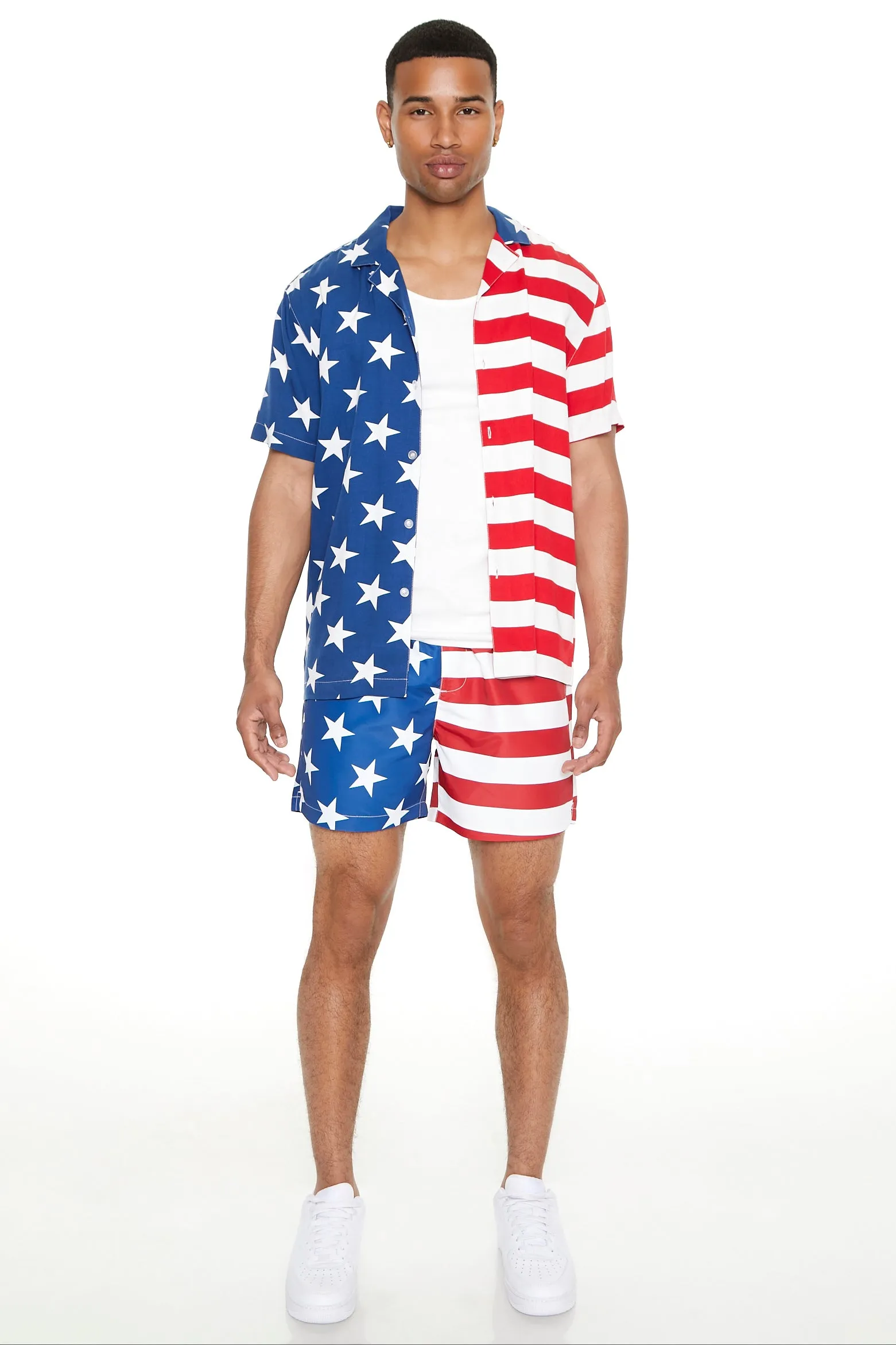 Haut boutonné à imprimé American Flag sold by Urban Planet product image thumbnail 3