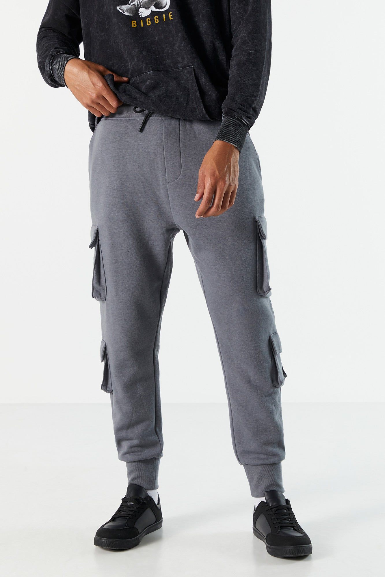 Pantalon de jogging cargo en molleton avec poches multiples sold by Urban Planet product image thumbnail 11