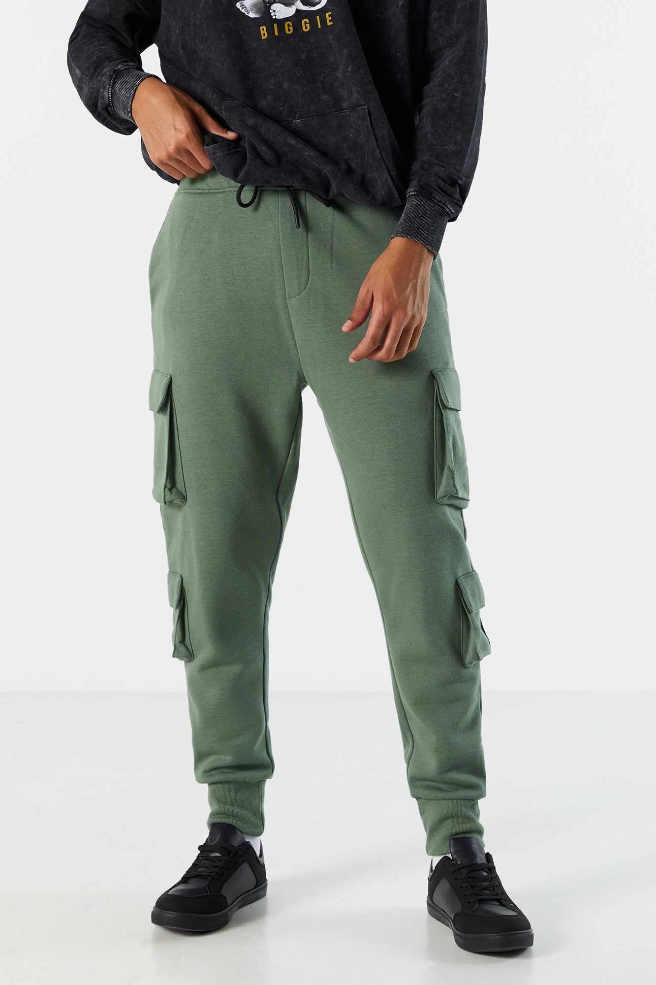 Pantalon de jogging cargo en molleton avec poches multiples sold by Urban Planet product image thumbnail 13