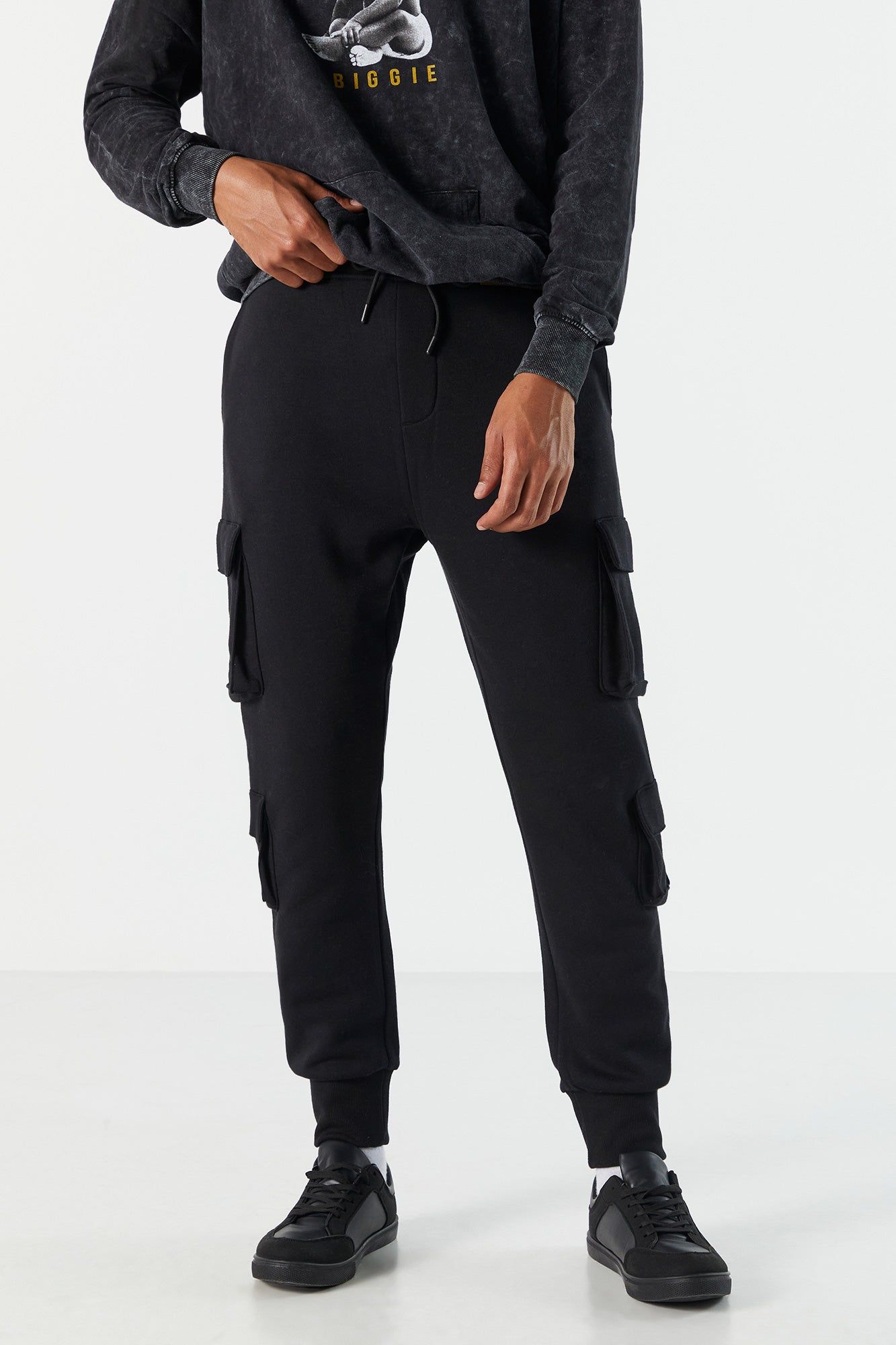 Pantalon de jogging cargo en molleton avec poches multiples sold by Urban Planet product image thumbnail 10