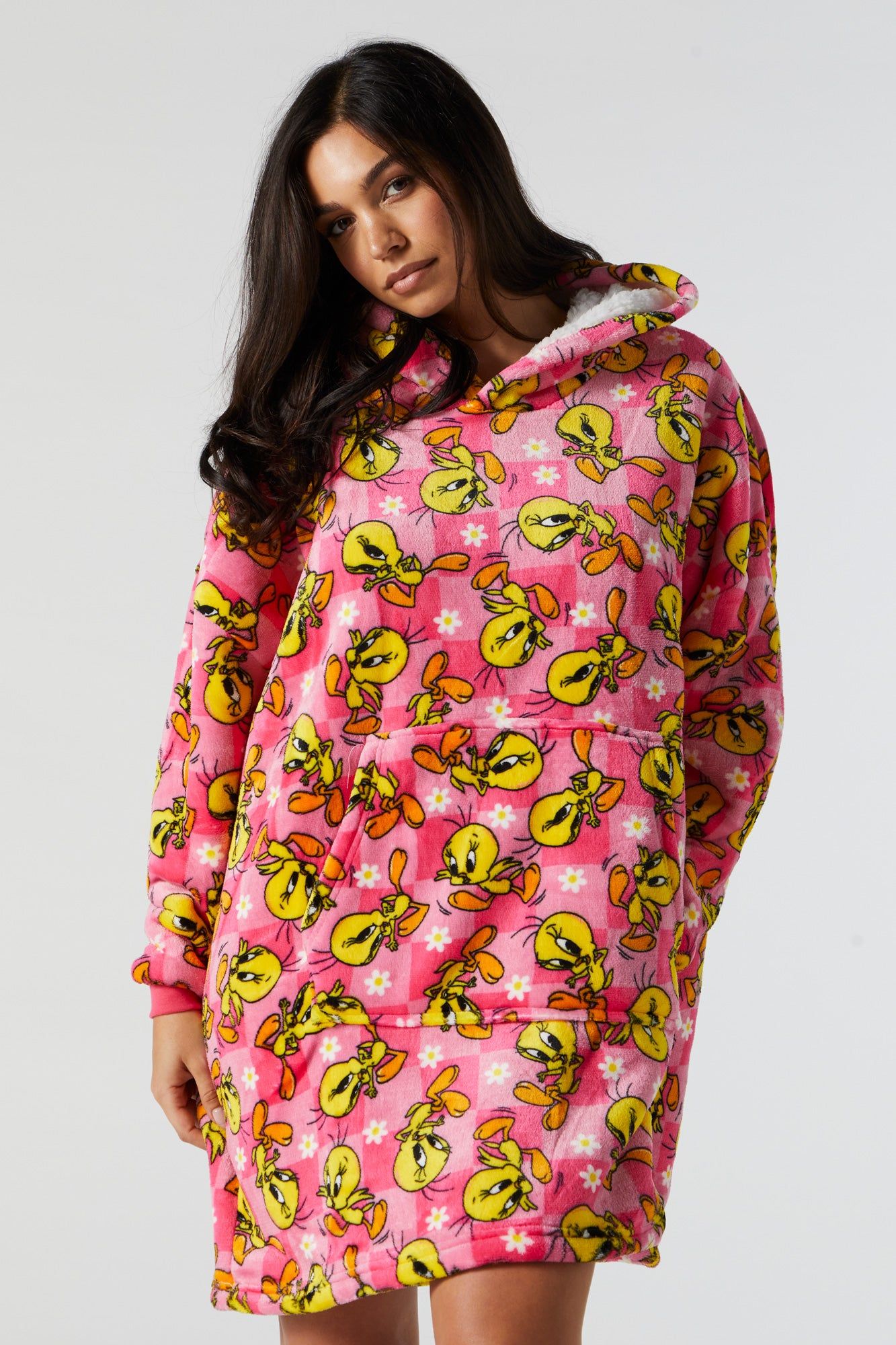 Haut surdimensionné à imprimé Tweety Bird sold by Urban Planet