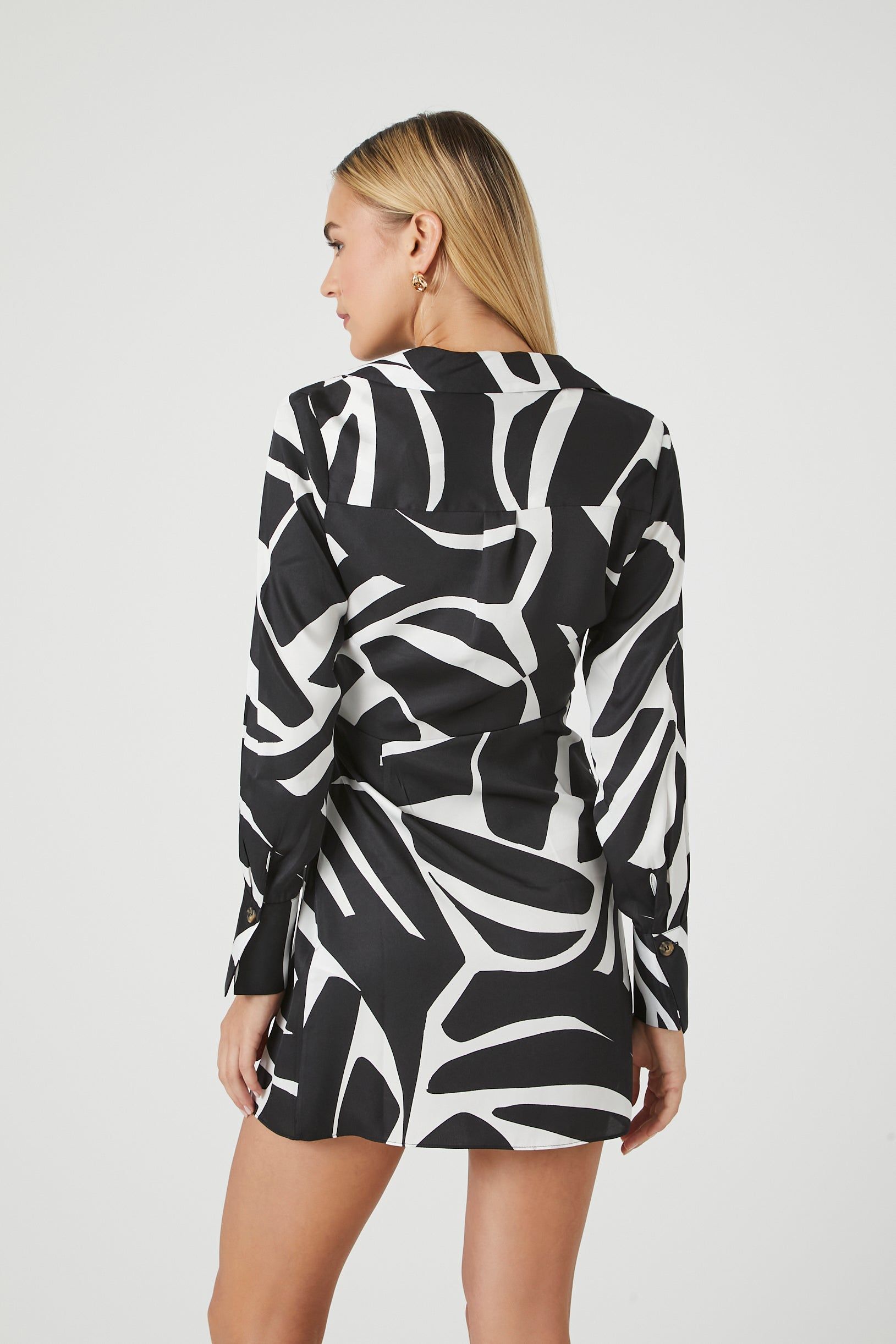 Abstract Print Twist Mini Dress sold by Urban Planet product image thumbnail 2