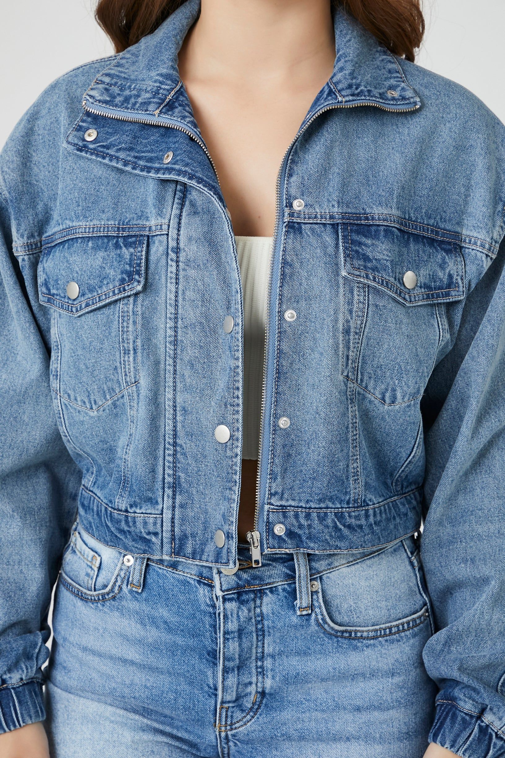 Blouson de style camionneur court en denim sold by Urban Planet product image thumbnail 6