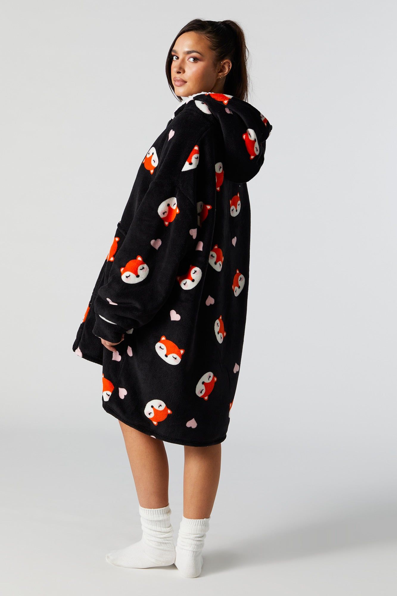 Haut surdimensionné noir avec fermeture à glissière sold by Urban Planet product image thumbnail 2