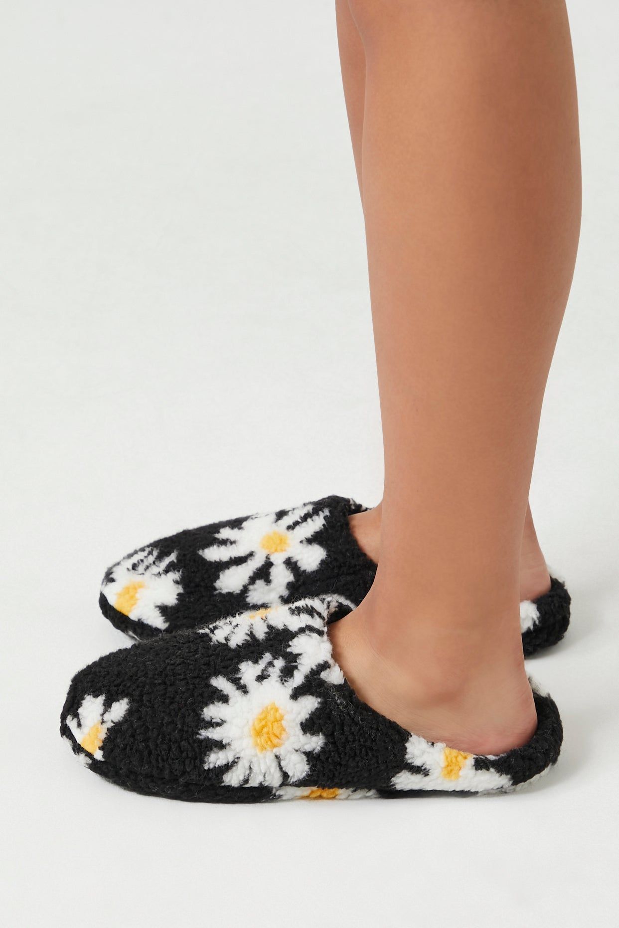 Floral Print Fuzzy Slipper sold by Urban Planet product image thumbnail 5