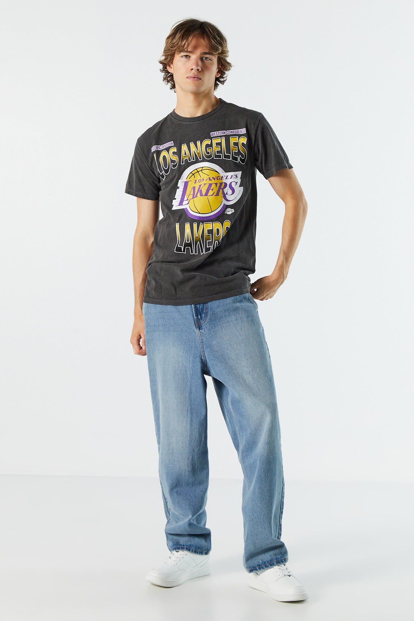 T-shirt à imprimé LA Lakers sold by Urban Planet product image thumbnail 3