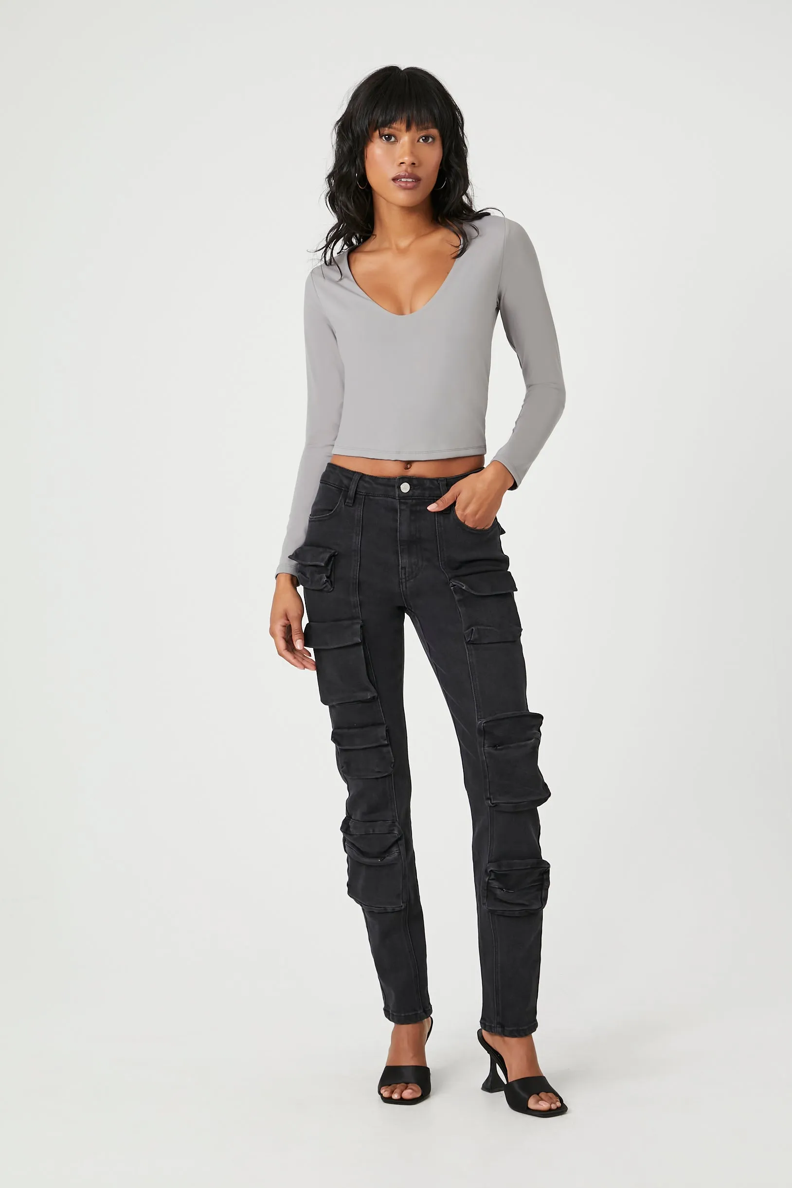 Jean cargo à taille haute sold by Urban Planet