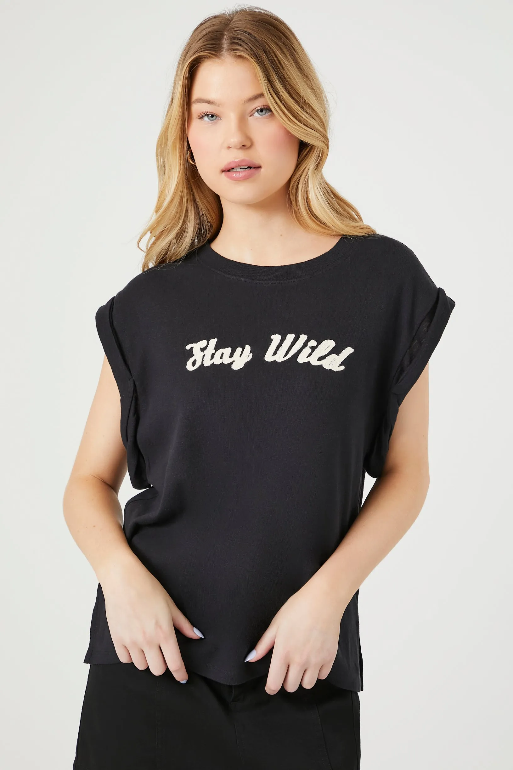 Lin T-shirt avec motif brodé Stay Wild en chenille sold by Urban Planet