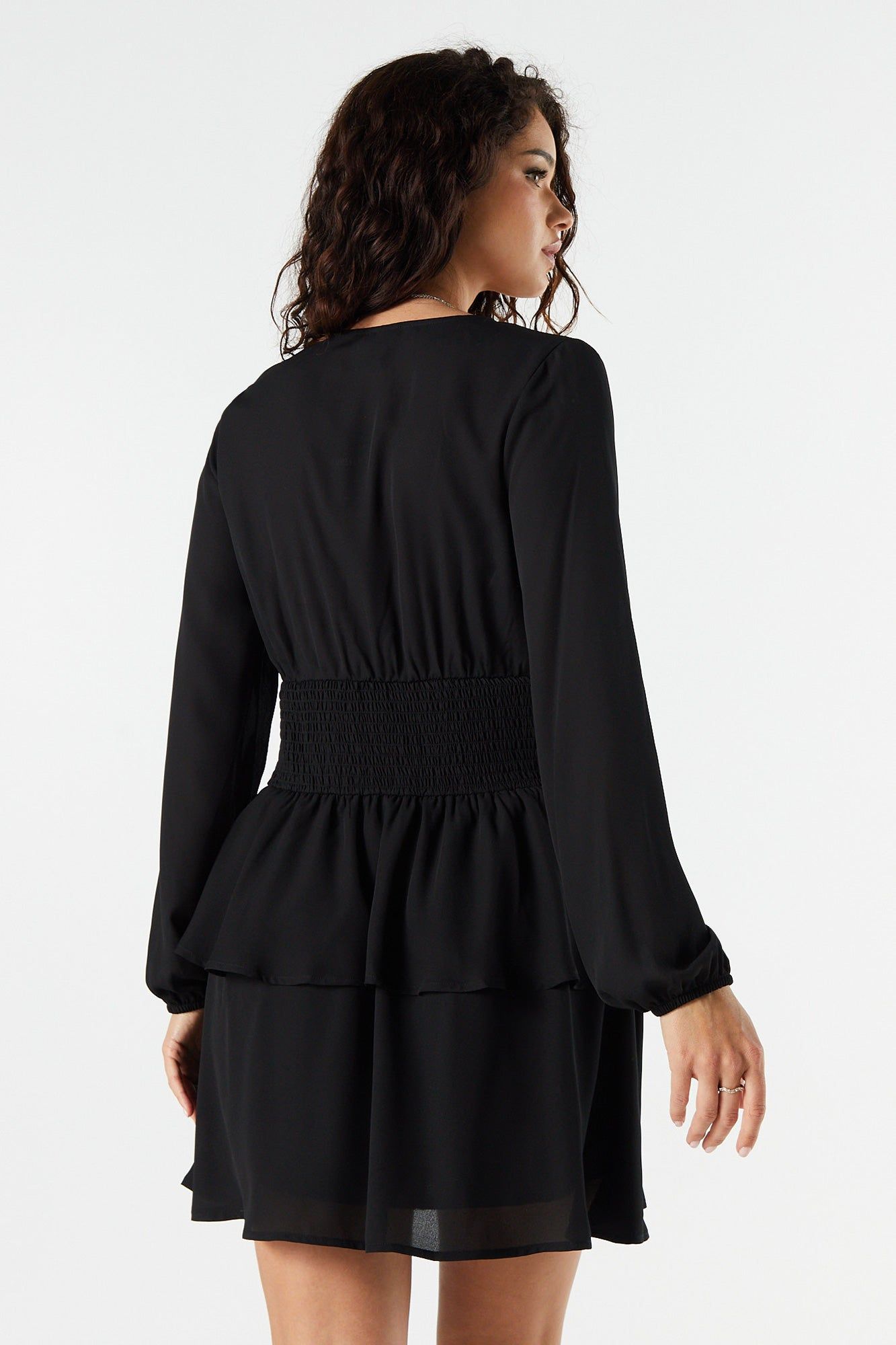 Robe étagée à manches longues et nouée sur le devant sold by Urban Planet product image thumbnail 2