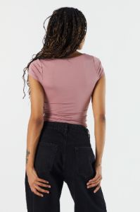Maillot profilé à encolure carrée sold by Urban Planet