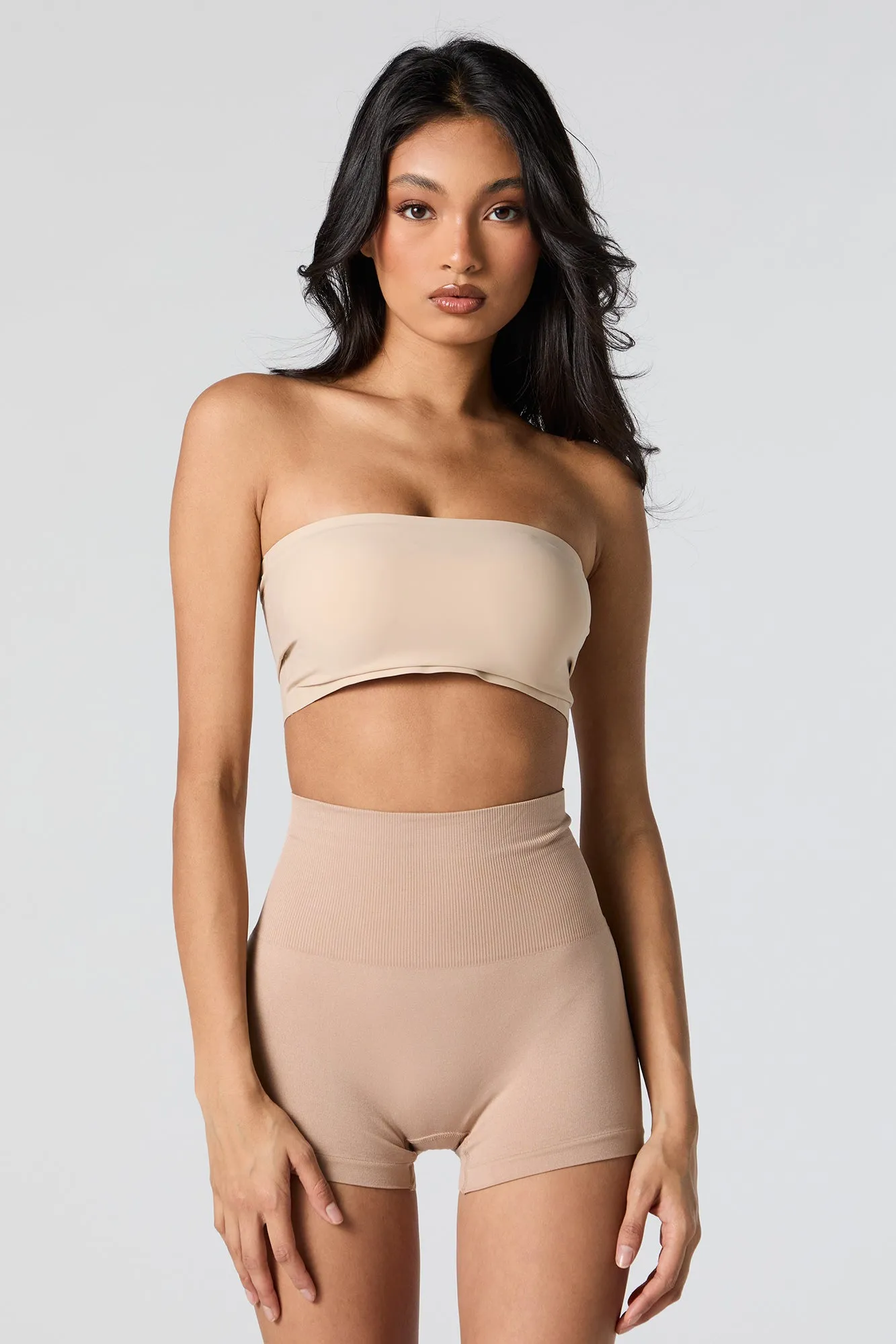 Short galbant à taille haute sold by Urban Planet