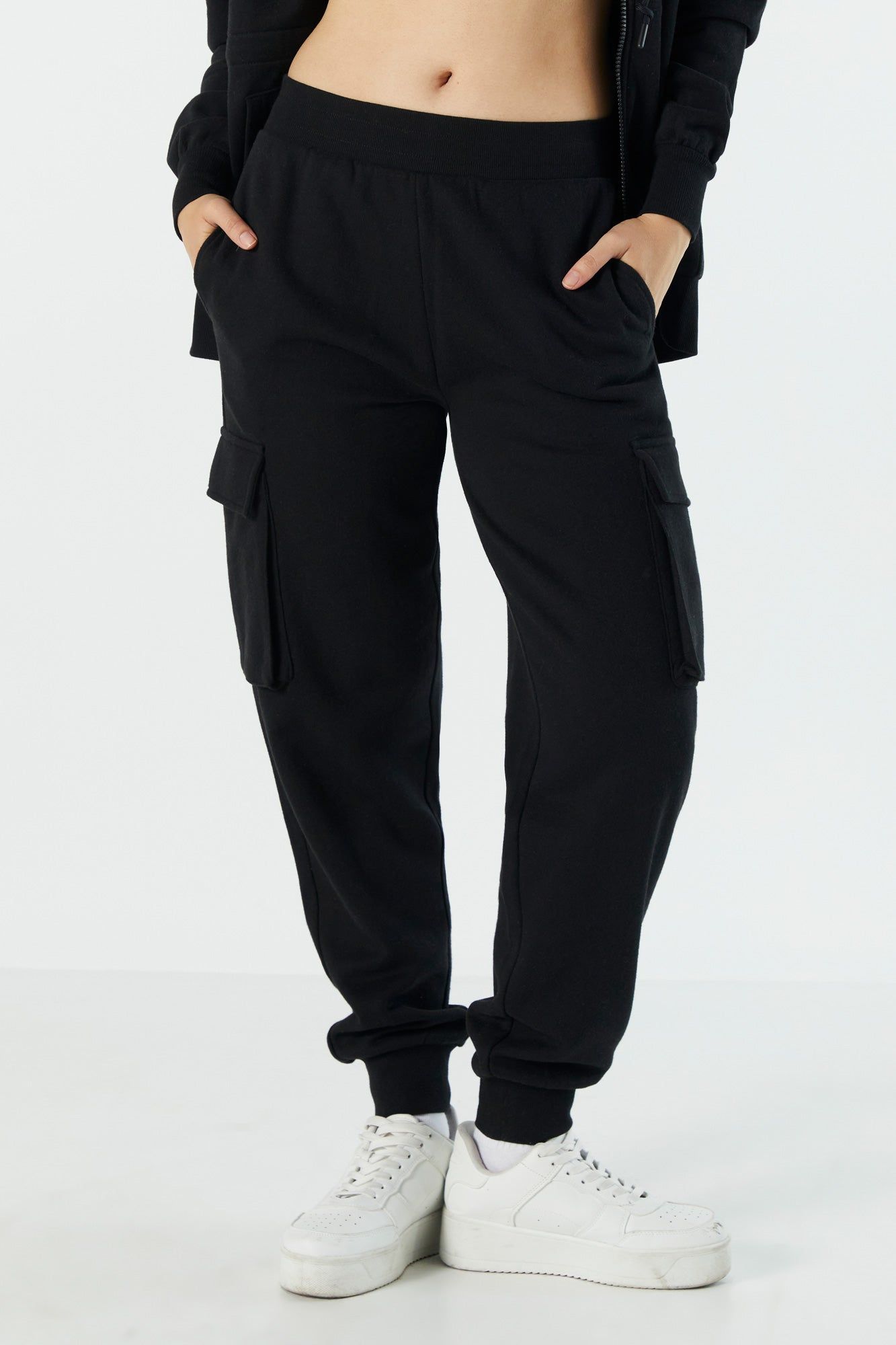 Pantalon de jogging cargo en molleton sold by Urban Planet product image thumbnail 2