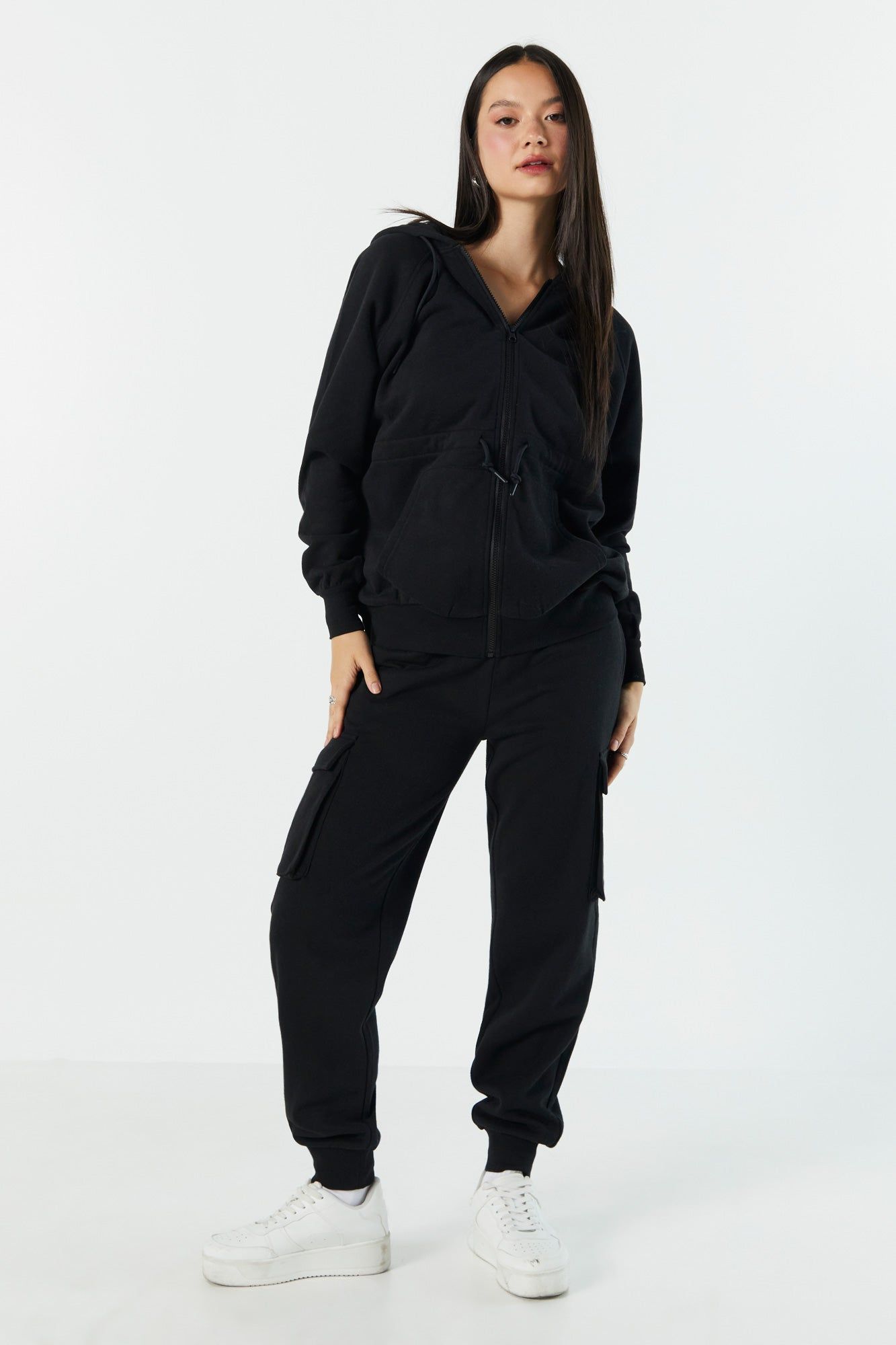 Pantalon de jogging cargo en molleton sold by Urban Planet