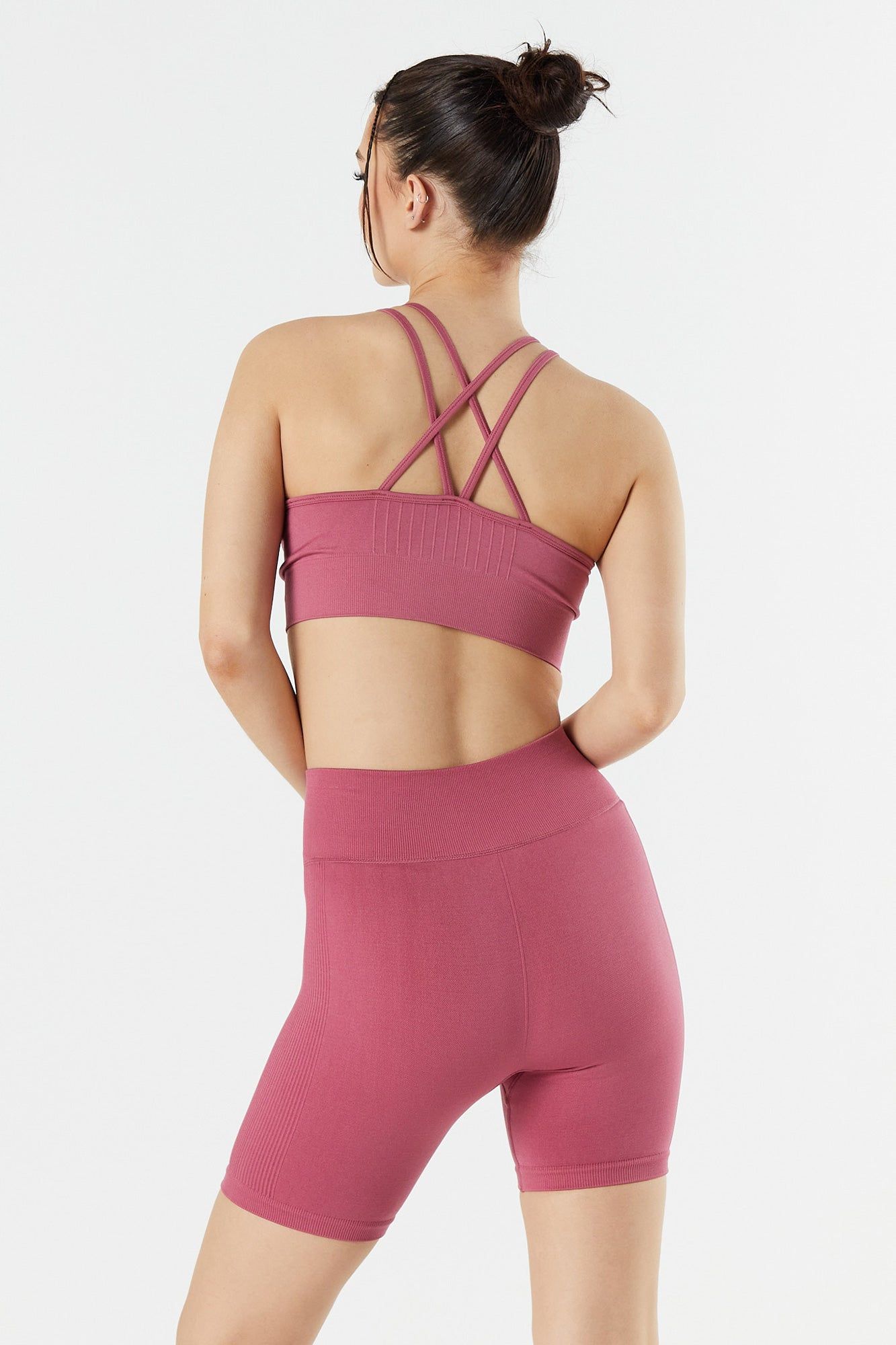Short de cycliste à taille haute côtelé sur les côtés sold by Urban Planet product image thumbnail 18