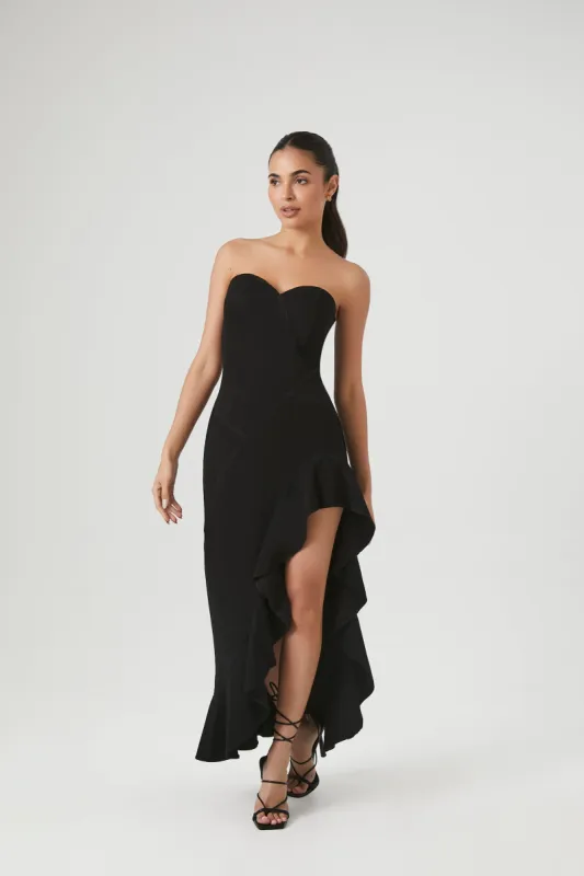 Robe maxi asymétrique volantée avec décolleté en coeur sold by Urban Planet