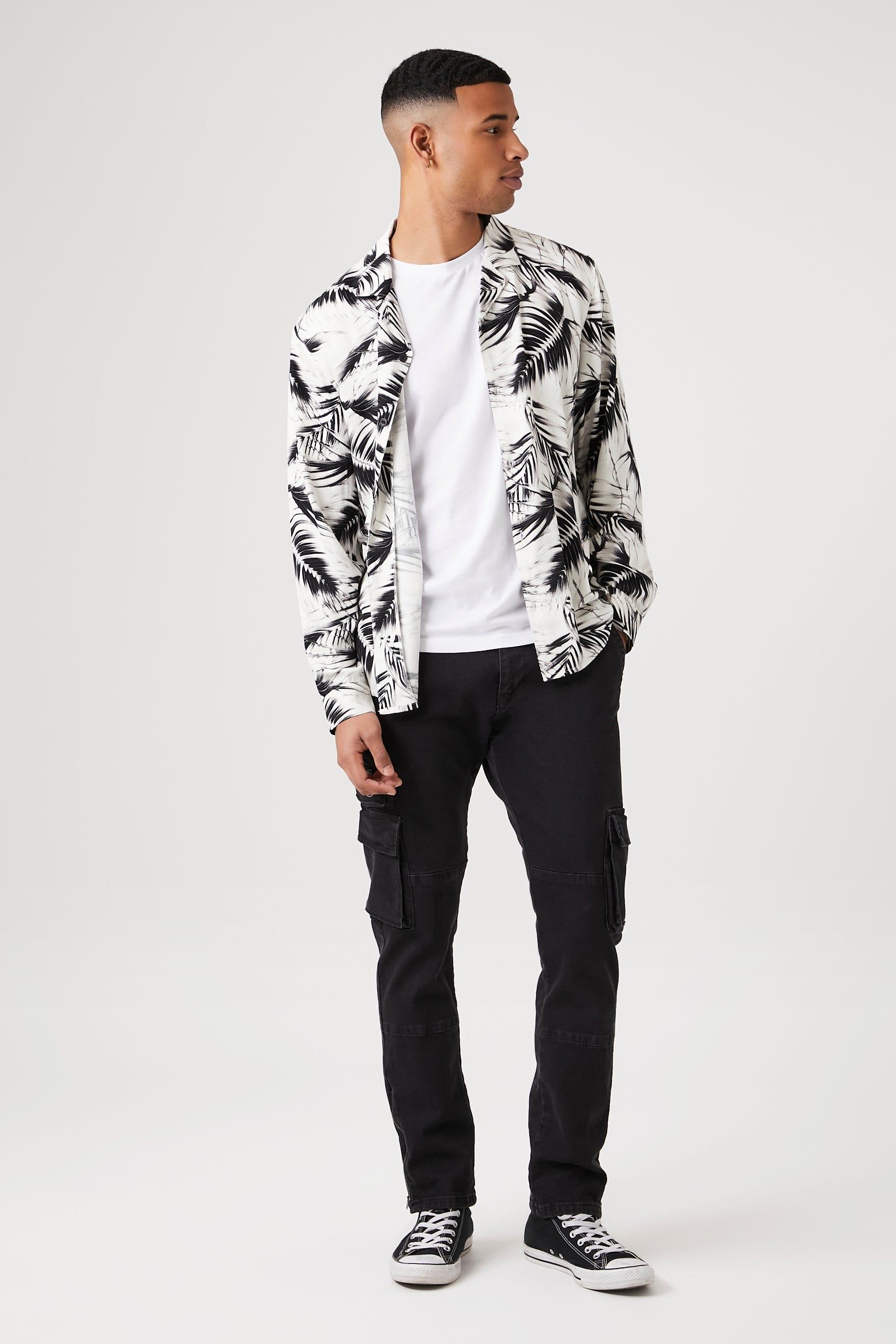 Haut à manches longues avec motif tropical sold by Urban Planet product image thumbnail 4