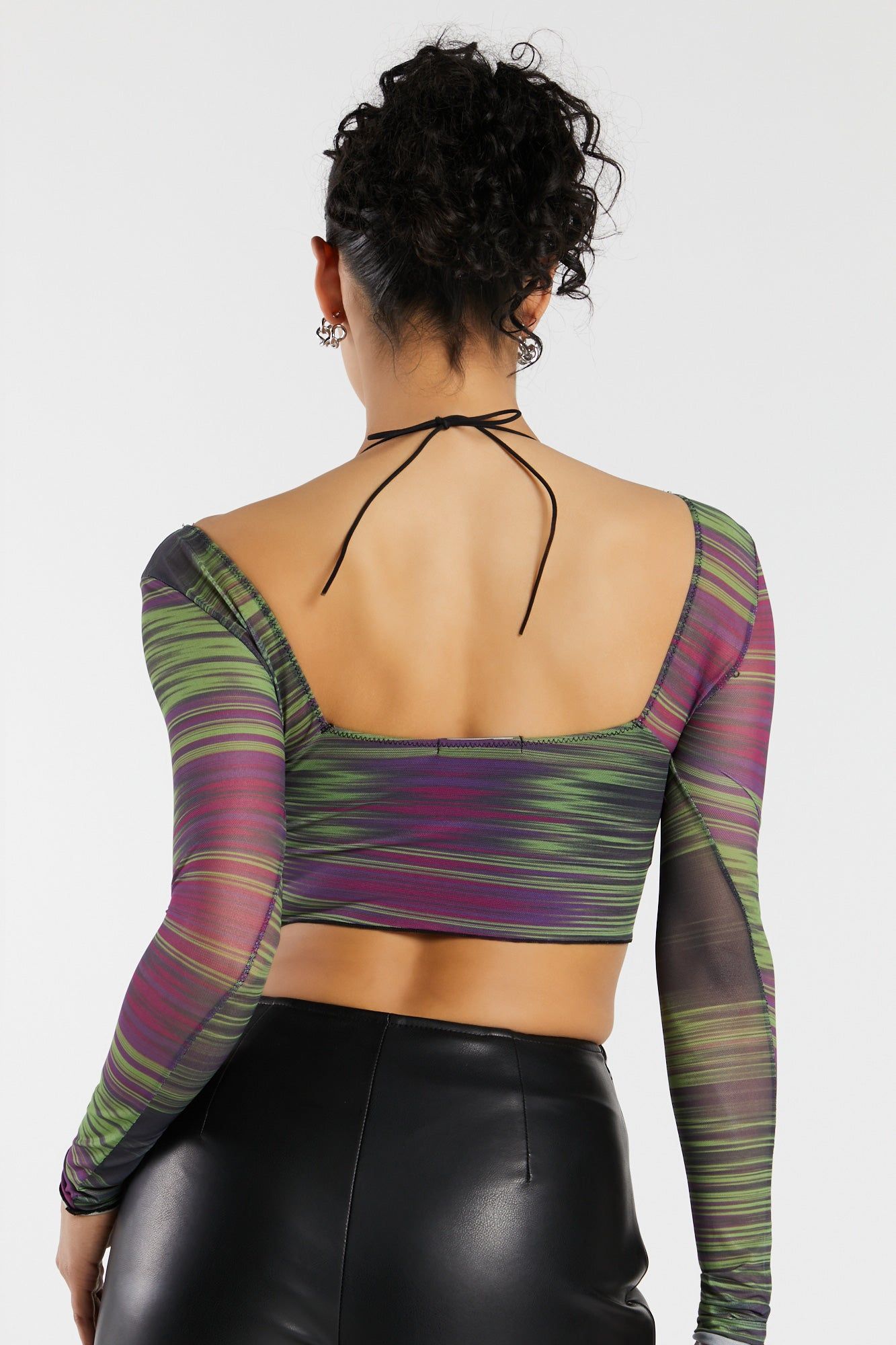 Haut bustier en filet avec motif abstrait et ourlet en V sold by Urban Planet product image thumbnail 2