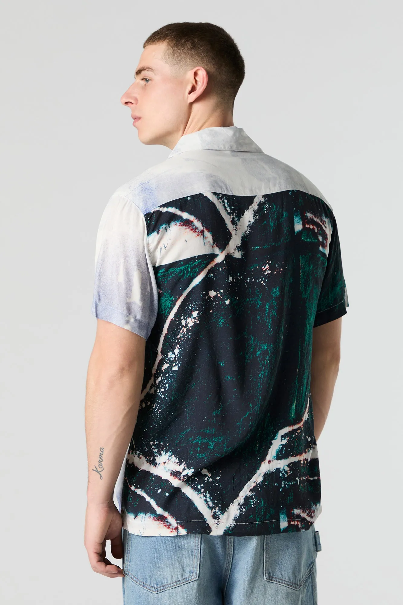 Haut boutonné imprimé à manches courtes sold by Urban Planet product image thumbnail 2