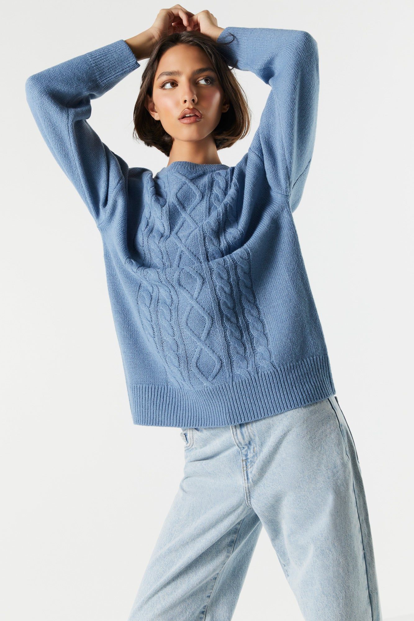 Chandail en tricot torsadé sold by Urban Planet