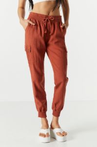 Pantalon de jogging cargo en lin sold by Urban Planet