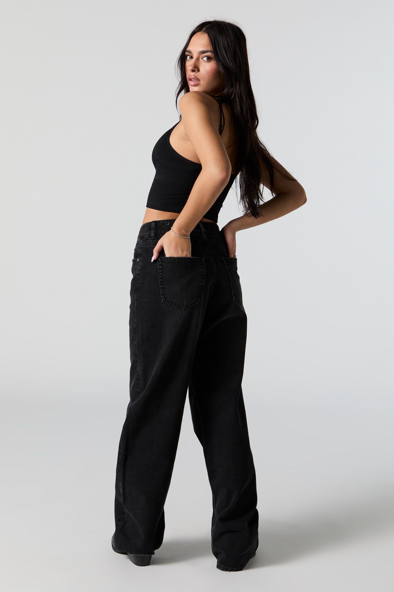 Jean jambe large à taille haute lavé noir Osaka sold by Urban Planet product image thumbnail 3