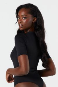 Maillot profilé avec manches écourtées sold by Urban Planet