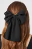 Barrette avec boucle sold by Urban Planet