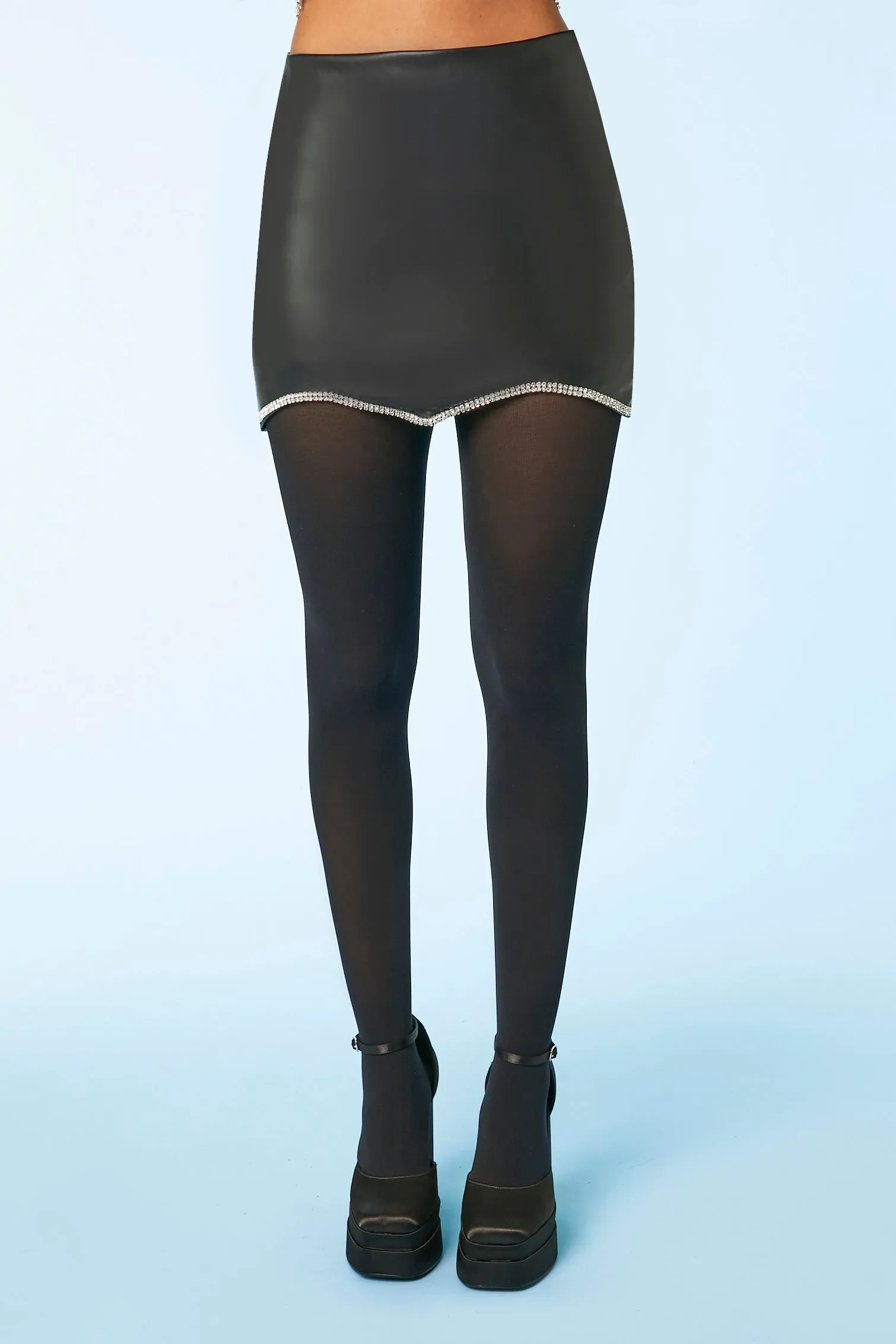 Minijupe en similicuir avec liséré orné de pierres du Rhin sold by Urban Planet product image thumbnail 2