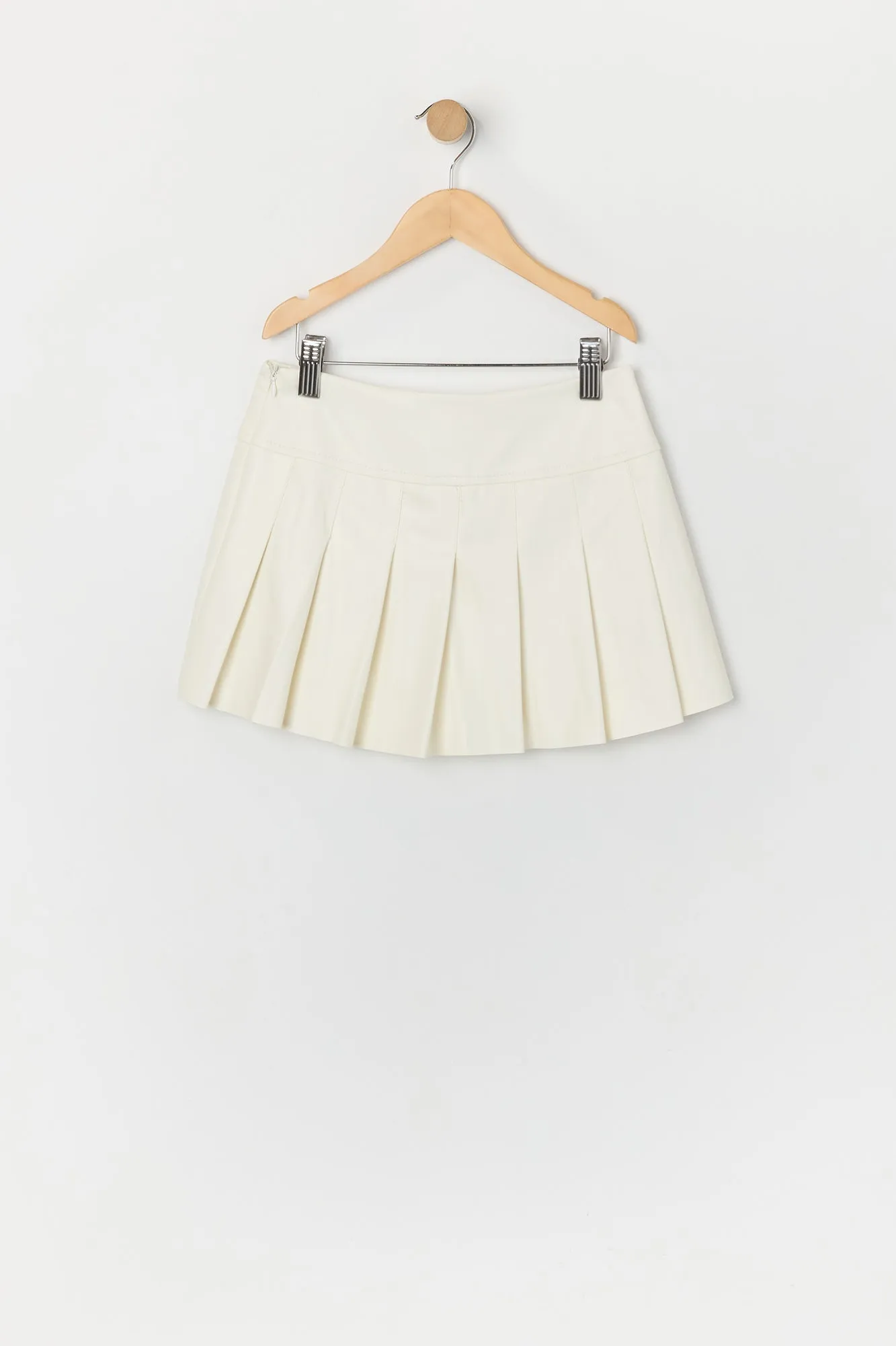 Jupe-short plissée en similicuir pour fille sold by Urban Planet product image thumbnail 4