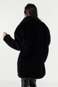 Manteau mi-long en similifourrure sold by Urban Planet