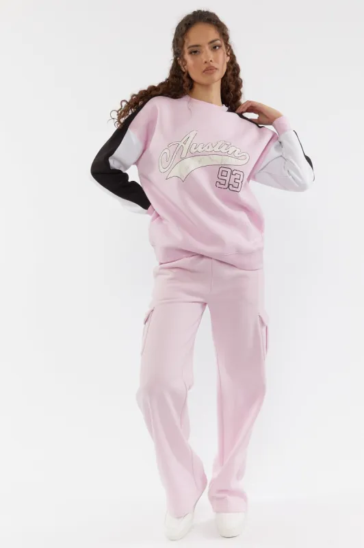 Pantalon cargo en molleton sold by Urban Planet