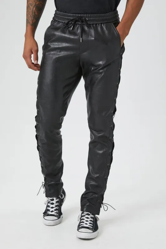 Pantalon lacé en similicuir sold by Urban Planet