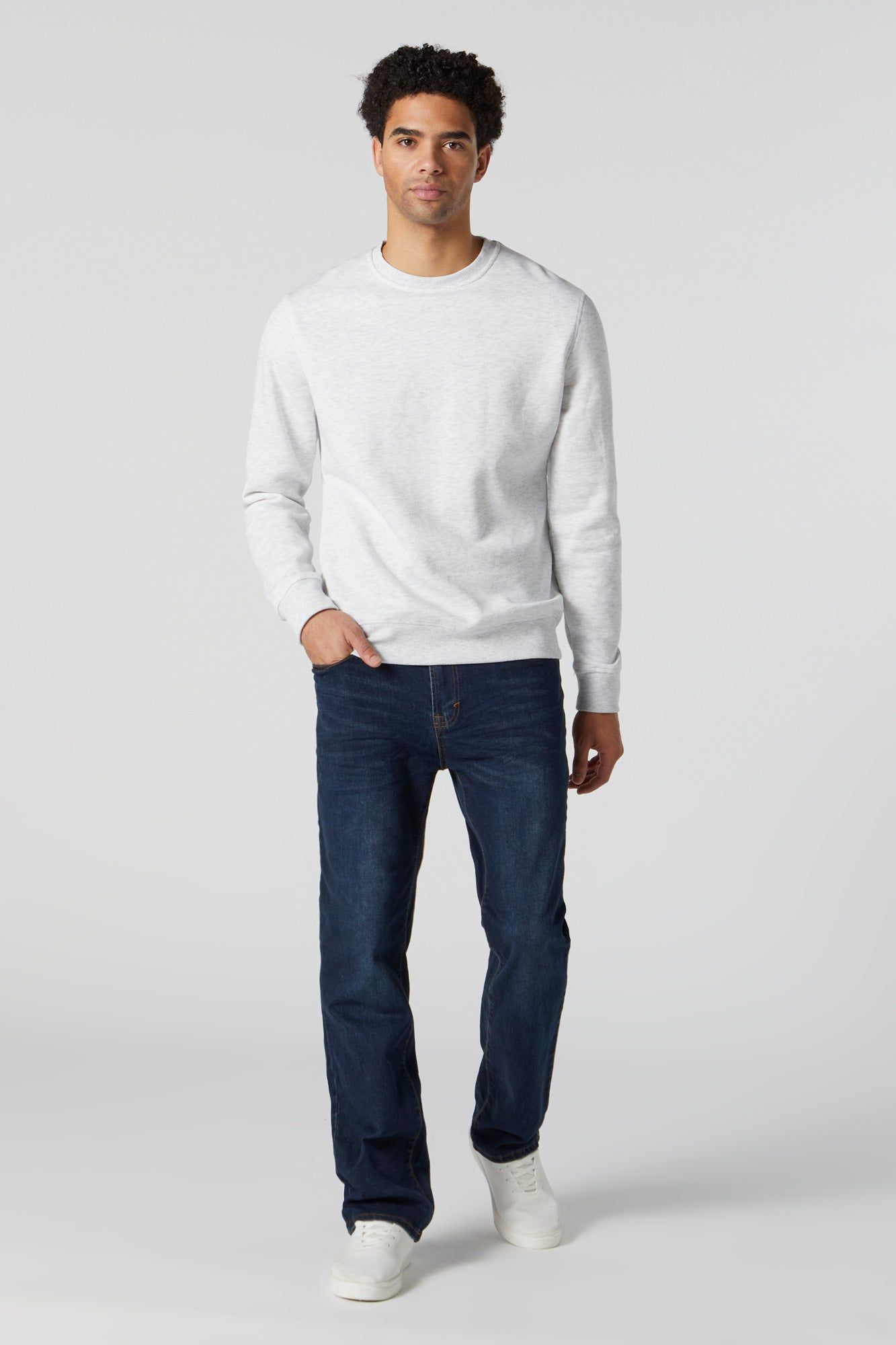 Jean régulier délavé foncé sold by Urban Planet product image thumbnail 2