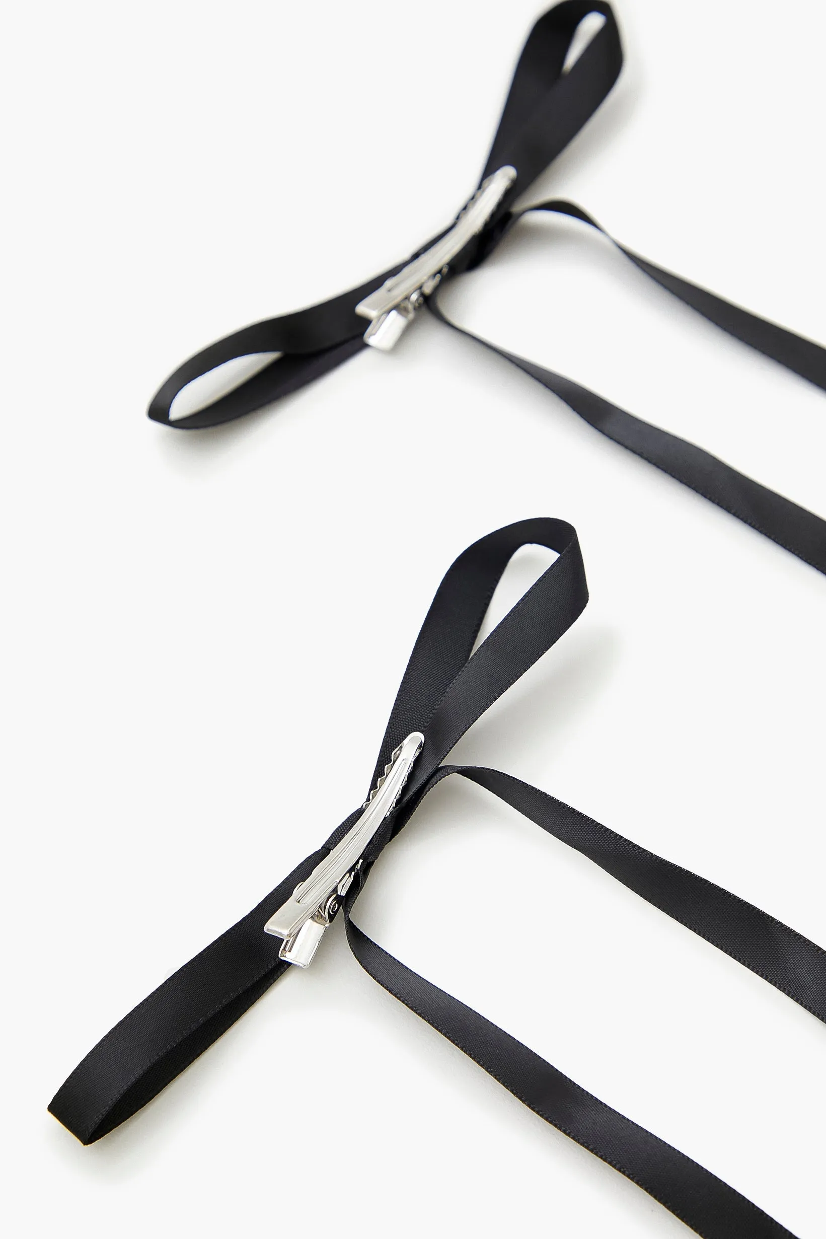 Bow Hair Clips (2 Pcs) sold by Urban Planet product image thumbnail 3