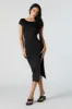 Robe midi profilée à dos ouvert avec fente sold by Urban Planet