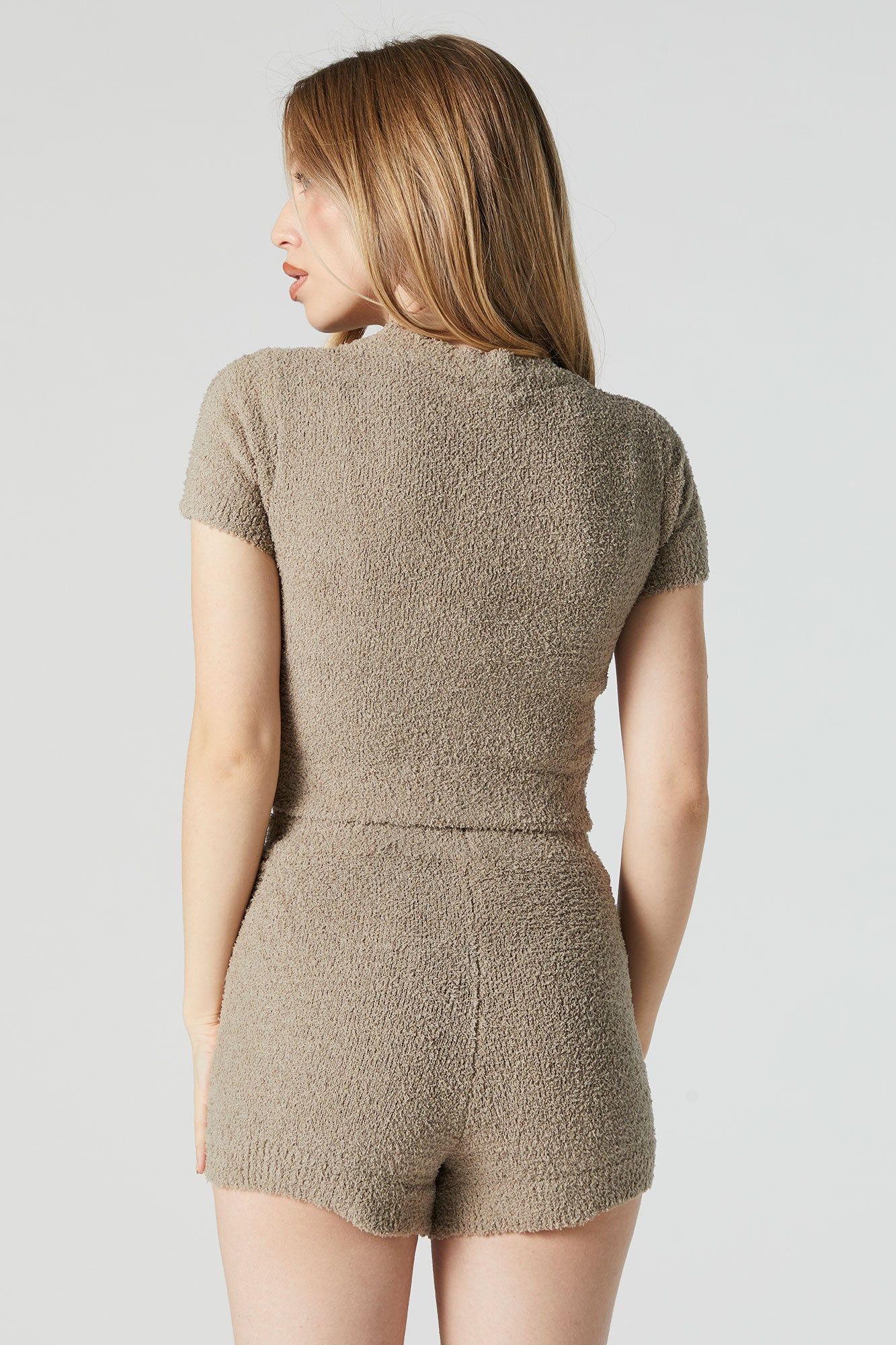 Short pelucheux à taille coulissante sold by Urban Planet product image thumbnail 5