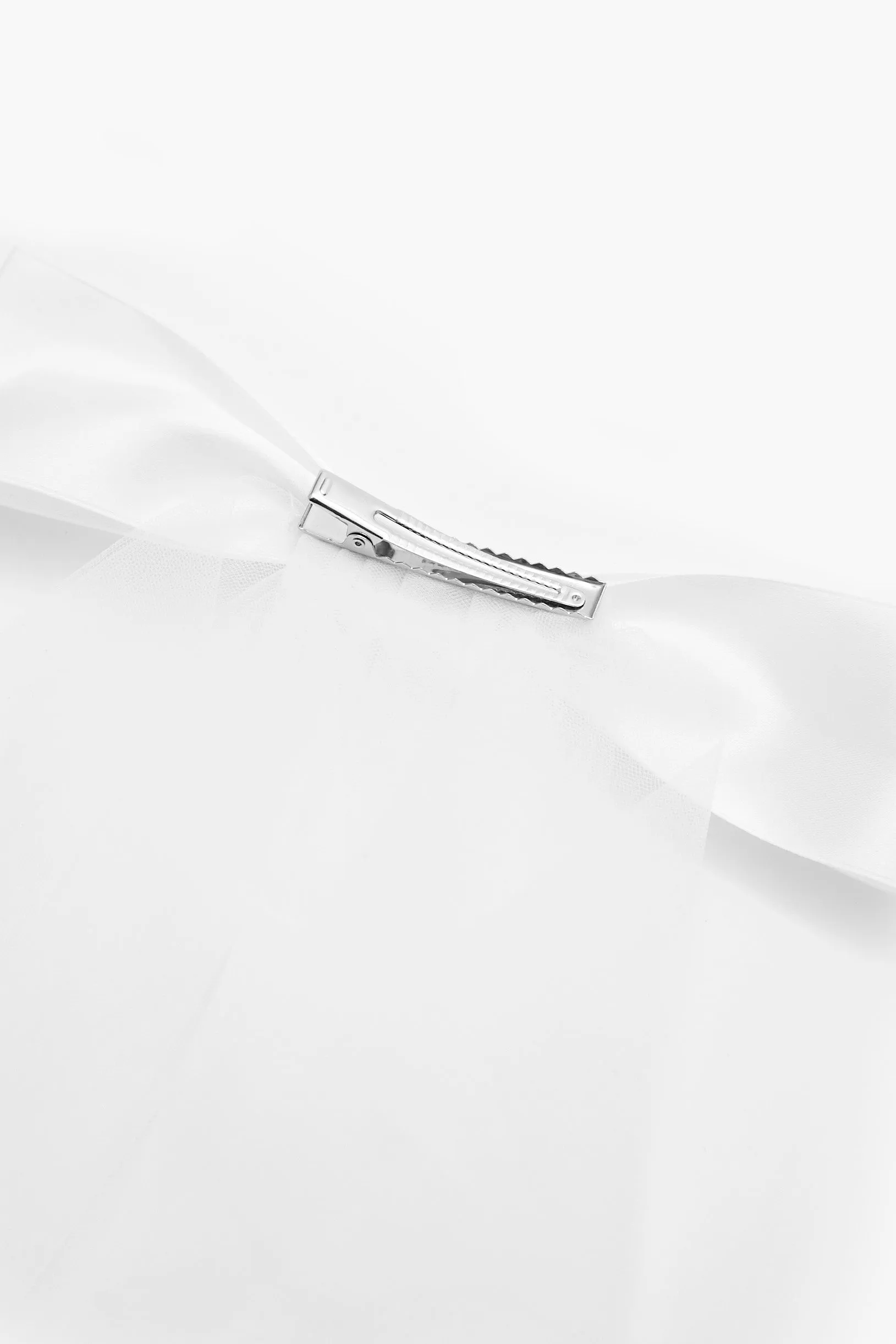 Bow Veil Hair Clip sold by Urban Planet product image thumbnail 3