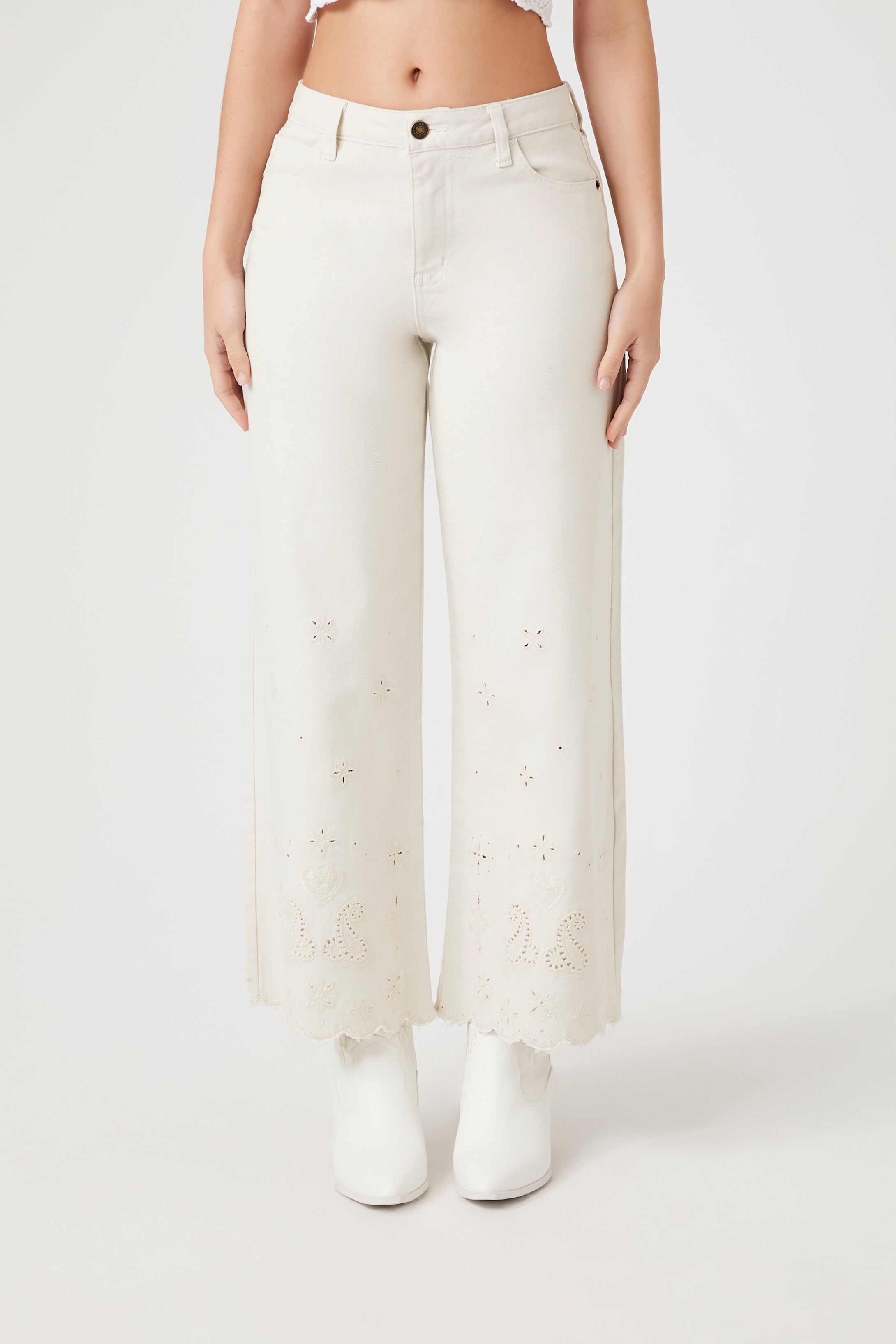 Jean à jambe large avec oeillets sold by Urban Planet product image thumbnail 3