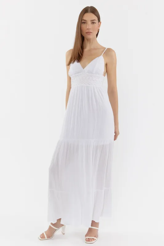 Robe maxi à encolure en V sold by Urban Planet