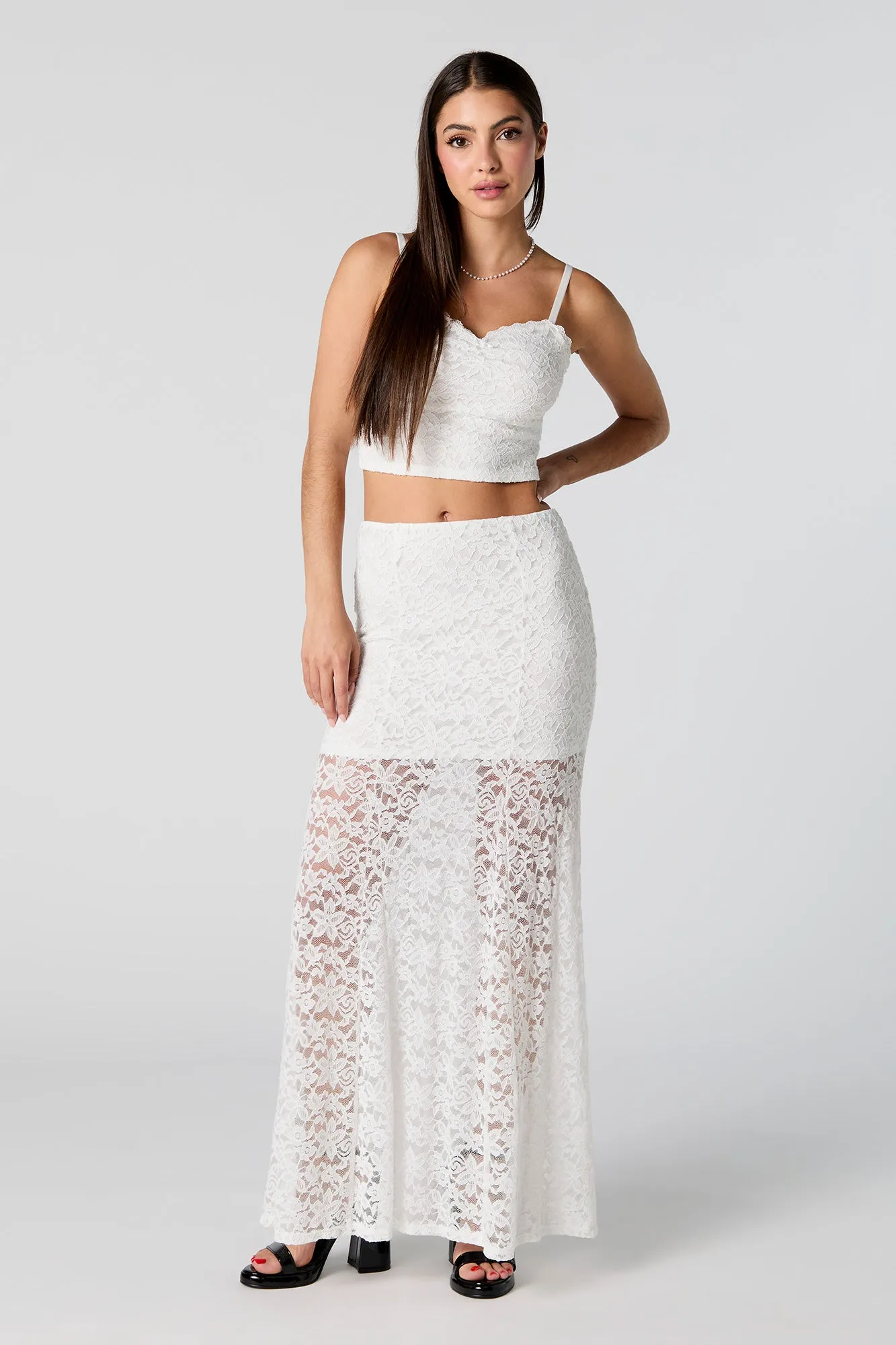 Jupe maxi en dentelle fleurie sold by Urban Planet product image thumbnail 4