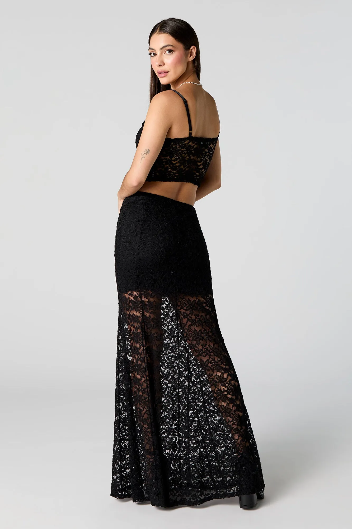 Jupe maxi en dentelle fleurie sold by Urban Planet product image thumbnail 3