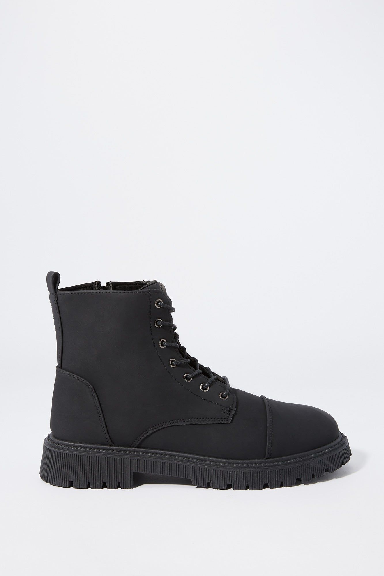 Bottes de combat noir sold by Urban Planet