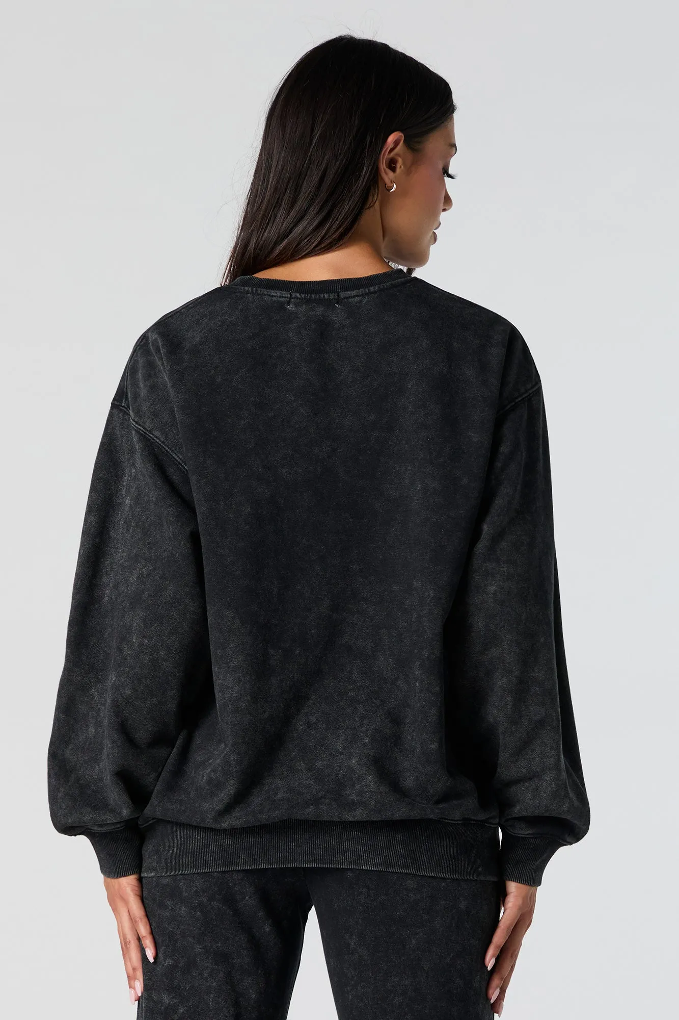 Chandail en molleton délavé sold by Urban Planet product image thumbnail 2