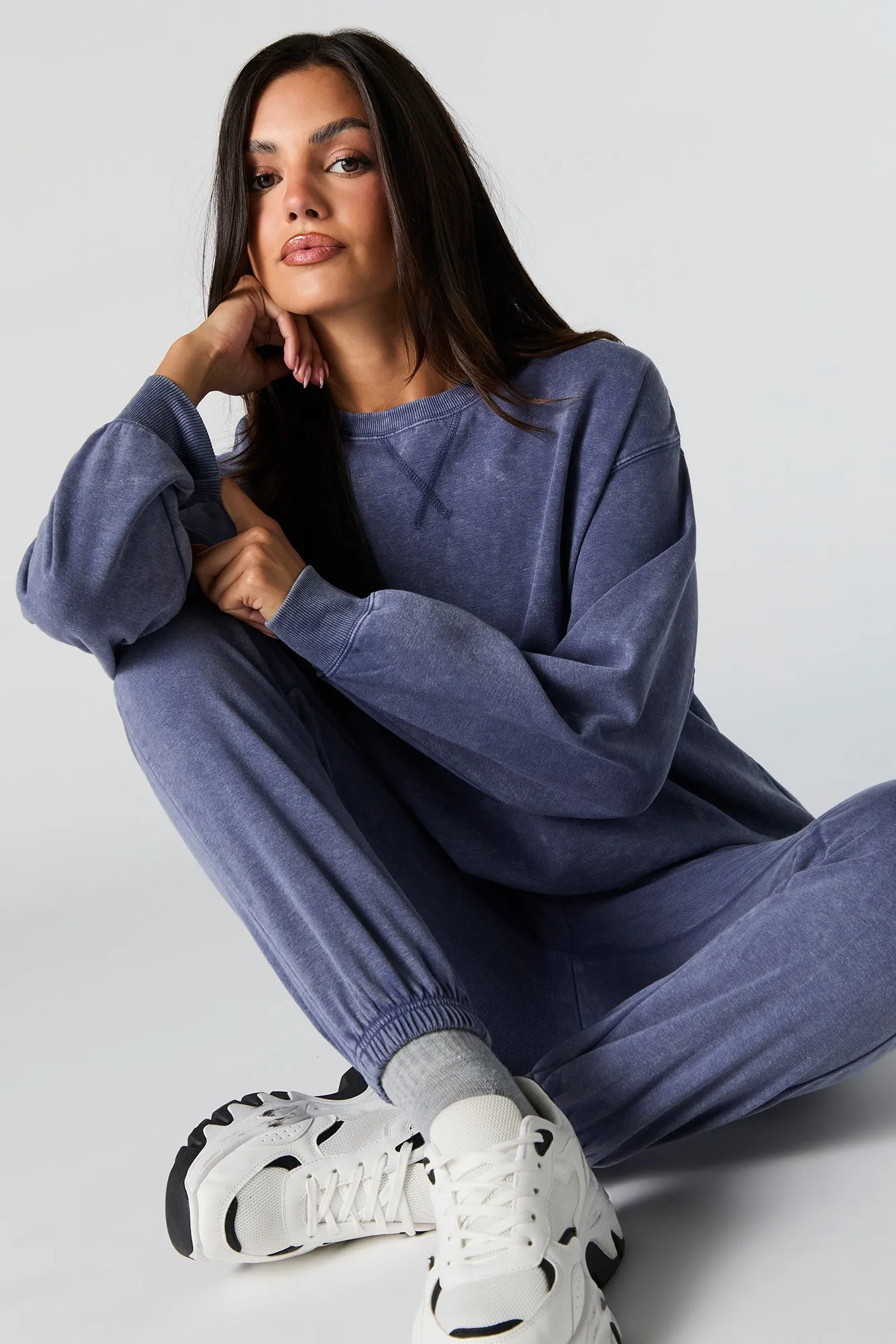 Chandail en molleton délavé sold by Urban Planet product image thumbnail 4