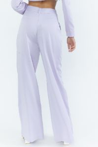 Pantalon habillé à jambe évasée et taille haute sold by Urban Planet